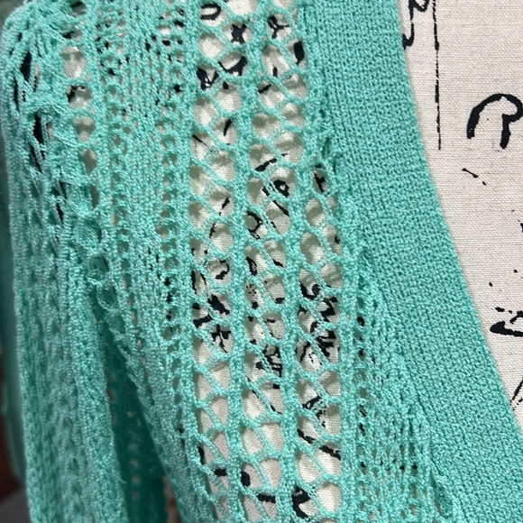 Miracle City open weave sweater size M/L - Picture 2 of 6